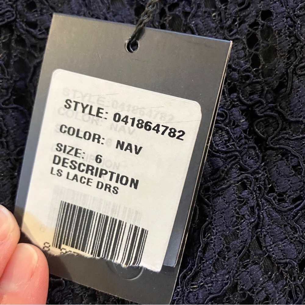 NWT Adrianna Papell Navy Lace Dress Size 6P - Picture 2 of 8
